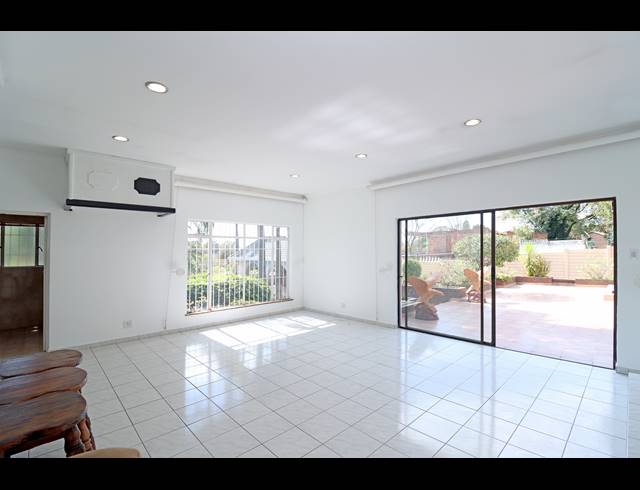 4 BEDROOM HOUSE FOR SALE IN LYNDHURST